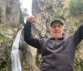 Alkhas, 55, Stantsiya Novyy Afon