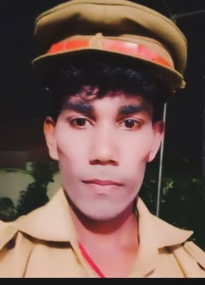 Rahul maurya, 25, India, Varanasi