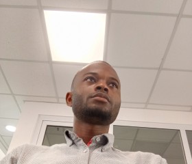 Jonh, 18, Porto-Novo