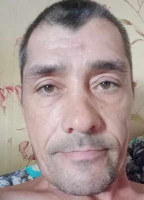 Александр из Серова 43 года