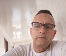 Osley, 50, San Cristobal