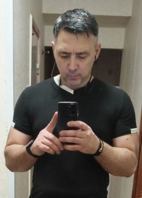 Петром из Ашитково 57 лет