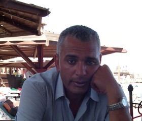 tito, 52, Cairo