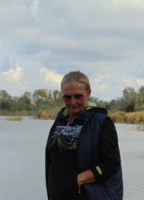 людмила , 59, Россия, Анапа