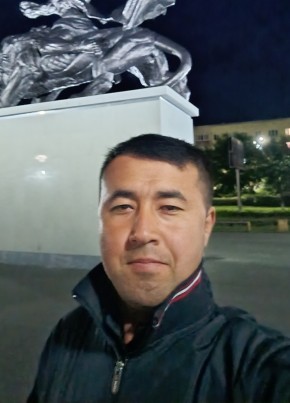 Нурик из Учалы 32 года
