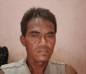 Suratman aman, 47, Tanjungagung