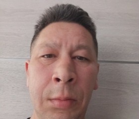 Maksim, 50, Saint Petersburg