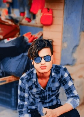 Raja, 20, India, Jāmnagar