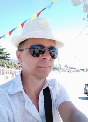Taras Kuzmenko, 49, Russia, Yalta