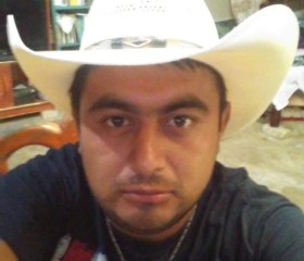 Miguel, 21, Tuxpan de Rodriguez Cano