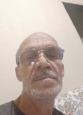 Francisco santos из Feira de Santana 66 лет