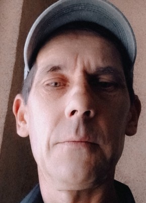 Иван из Омска 47 лет