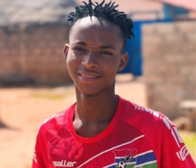 Eli, 20, Banjul