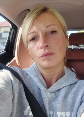 Вероника, 42, Россия, Гатчина