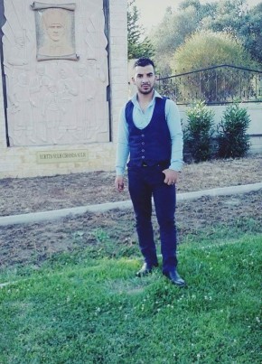 Halil Ibrahim, 32, Türkiye Cumhuriyeti, Karabel