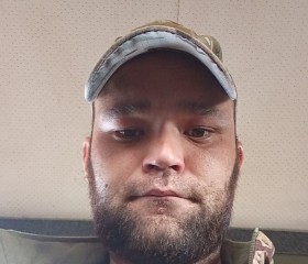 Ilnur, 27, Toronto