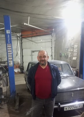 Эдуард из Саратова 53 года