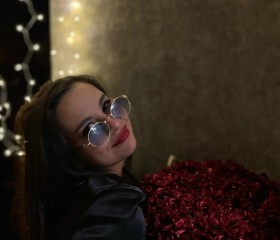 Evgeniya, 25, Murmansk