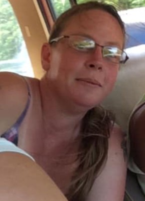 Irene , 43, United States of America, Syracuse (State of New York)