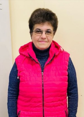 Ирина 56 лет из Санкт-Петербурга 56 лет