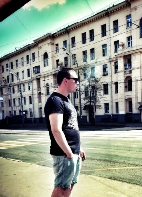максим из Москвы 37 лет