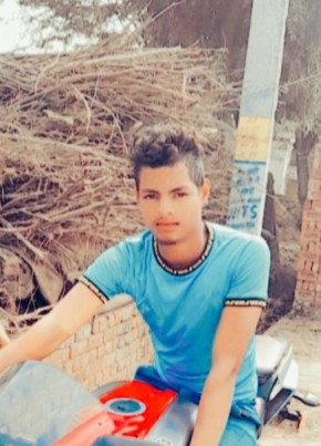 Vijay, 18, India, Achhnera