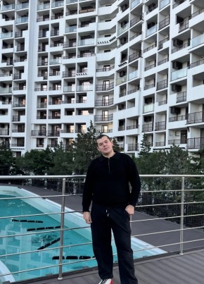 Максим из Нахабино 19 лет