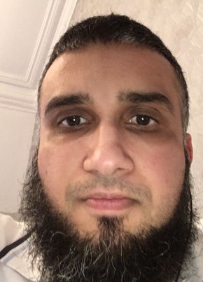 Waqas Suleman, 38, United Kingdom, Glasgow