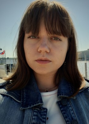 Mari из Москвы 18 лет