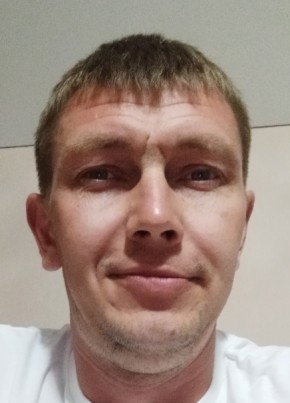 Антон из Ульяновска 38 лет
