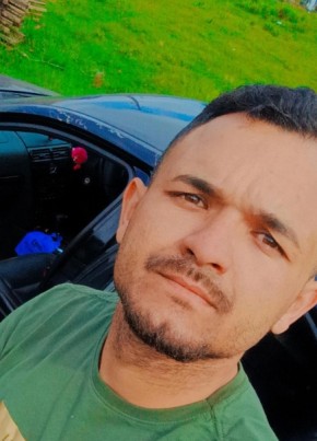 Thomas rocha из Brusque 29 лет