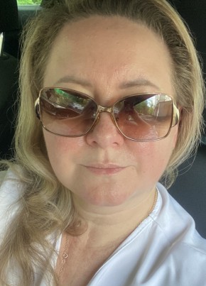 Elena, 47, Russia, Moscow