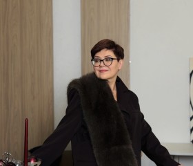 Elena, 60, Saint Petersburg