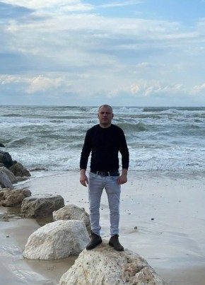 Igor, 31, Russia, Moscow