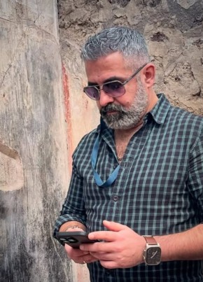 Miguel Suares из Cabinda 52 года