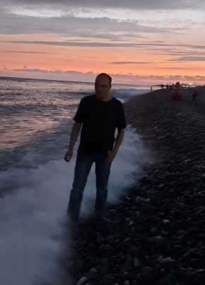 Evgeniy, 37, Russia, Adler
