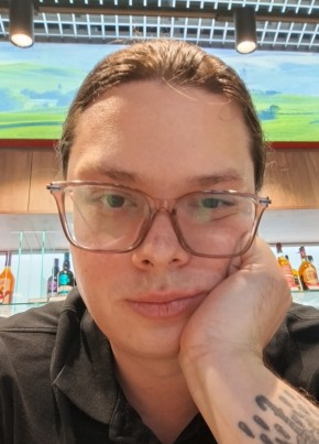 Денис из Зеленограда 33 года