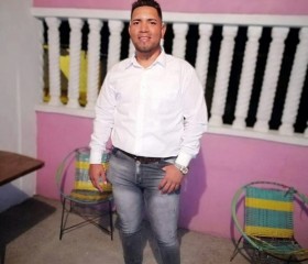 Manuel D71, 31, Cali