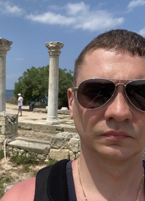 Y, 35, Russia, Moscow