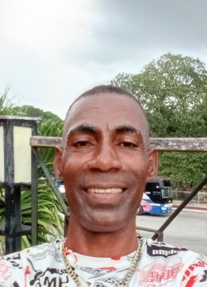Ádermis, 49, República de Cuba, Camagüey