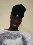 Junior, 23, Grand Dakar