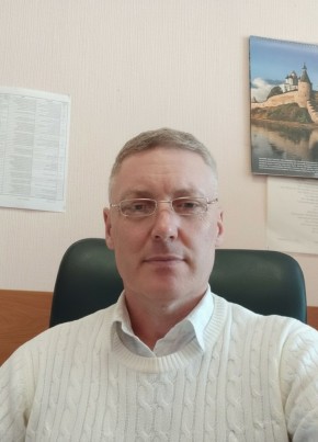 Дмитрий из Каменск-Уральския 52 года