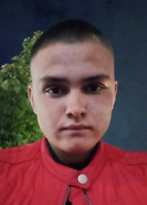 Данил, 18, Россия, Саратов