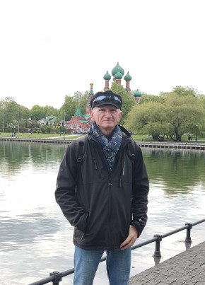 Сергей из Москвы 64 года