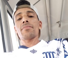 Darío, 42, Buenos Aires