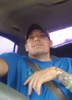 Iggy, 42, United States of America, Murray (Commonwealth of Kentucky)