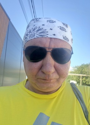 Андрей из Ростова-на-Дону 54 года