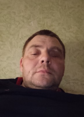 Владимир из Саратова 45 лет