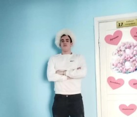 Artyem, 18, Yekaterinburg