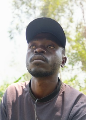 Fyn из Mityana 25 лет